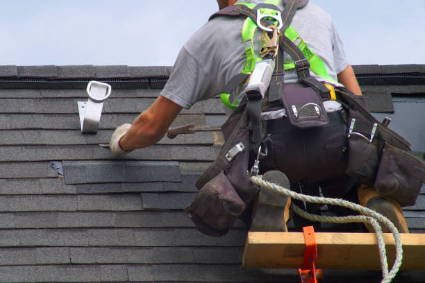Best Emergency Roof Repair  in Blue Earth, MN